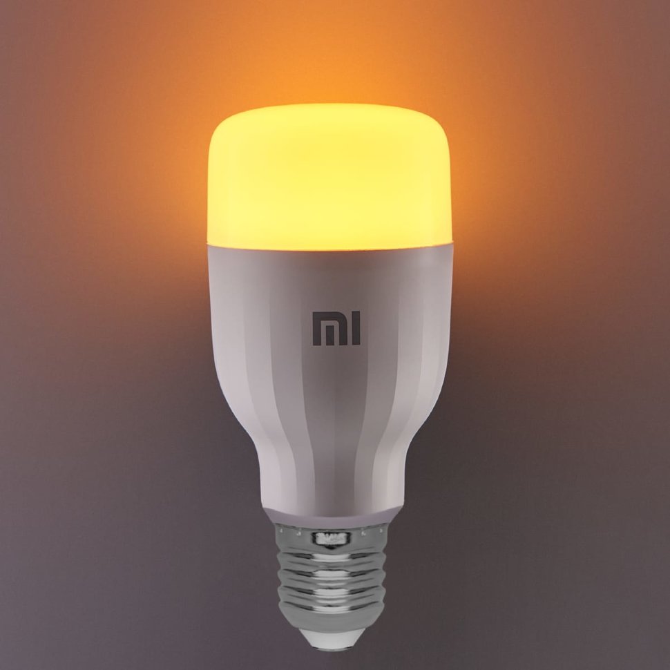 Лампа Xiaomi Mi Smart LED Bulb Essential (RU) GPX4021GL