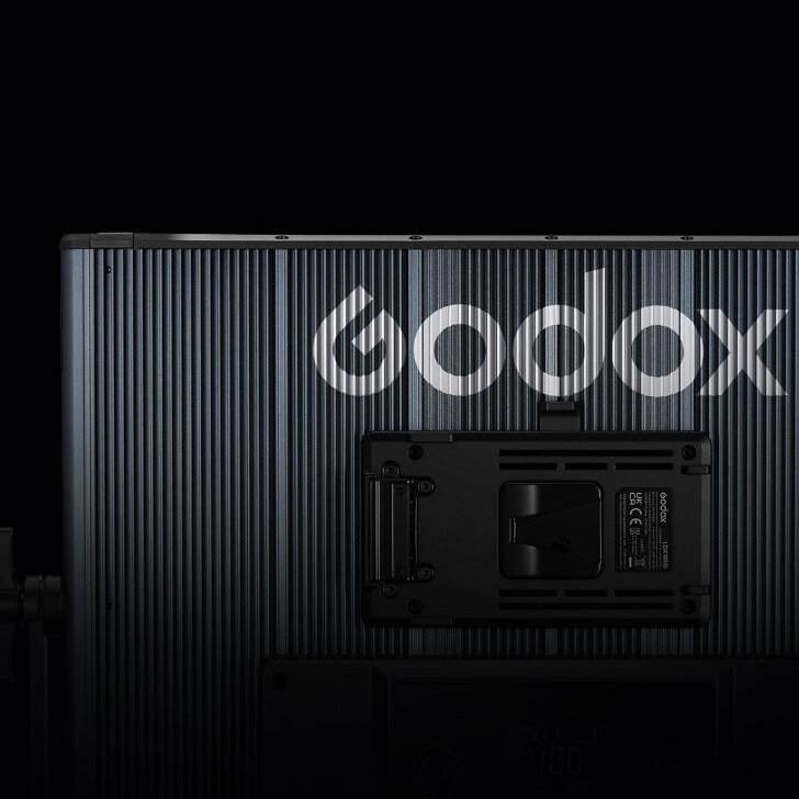 Осветитель Godox LDX100R - фото 7