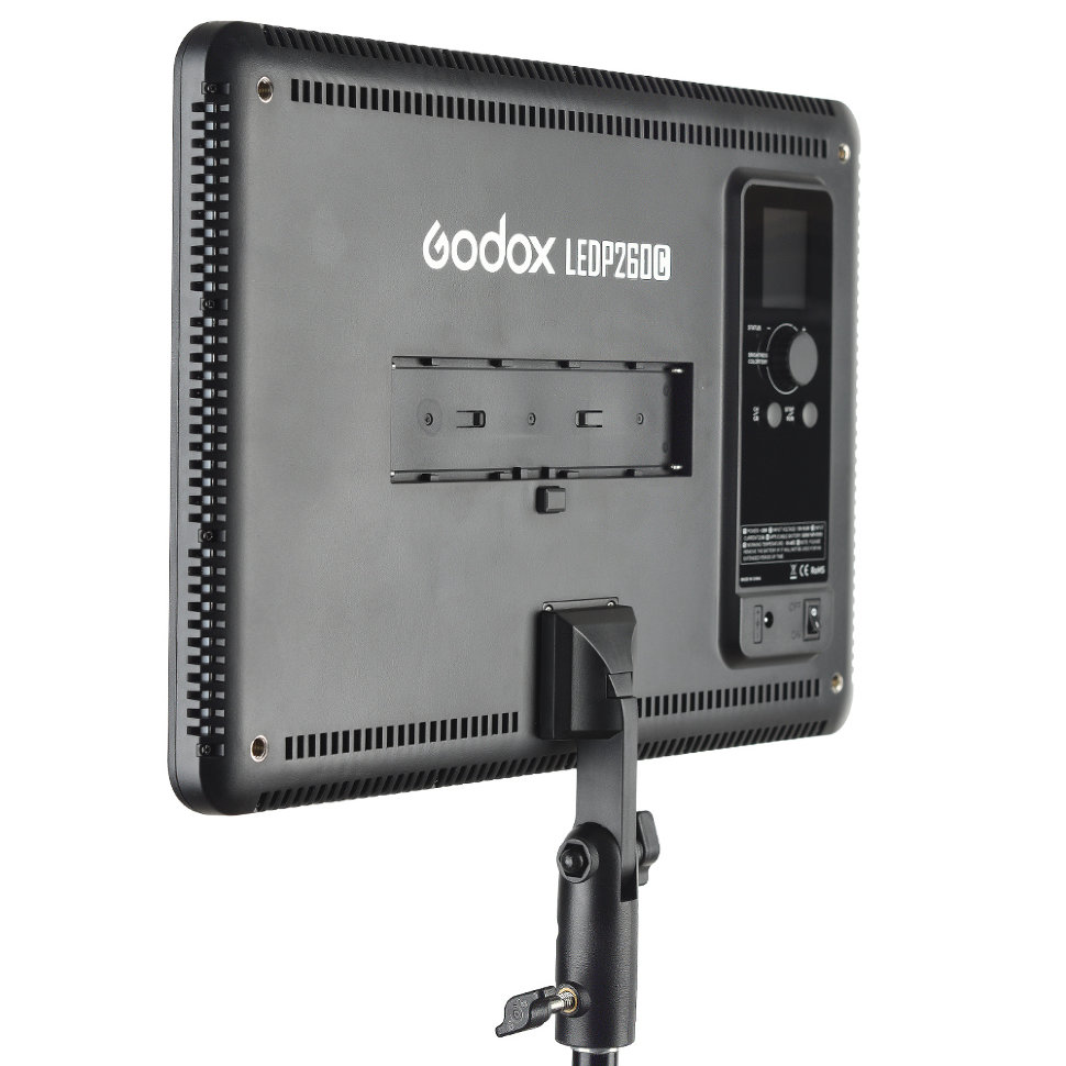 Осветитель Godox LEDP260C осветитель светодиодный godox ledp260c накамерный без пульта