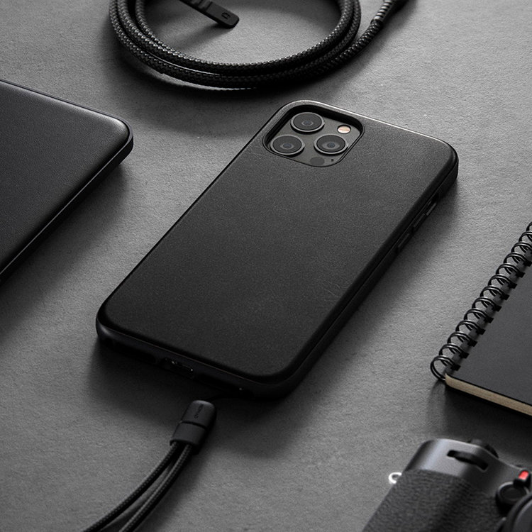 Чехол Nomad Rugged case MagSafe для iPhone 12/12 Pro Черный NM01966685 - фото 1