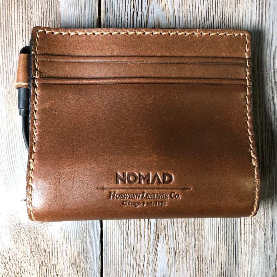 Кошелек-аккумулятор Nomad Slim Charging Wallet NM510R0600 - фото 3
