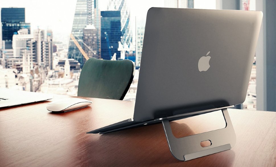 Подставка Satechi Aluminum Portable & Adjustable Laptop Stand для Apple MacBook Серый космос ST-ALTSM от Kremlinstore