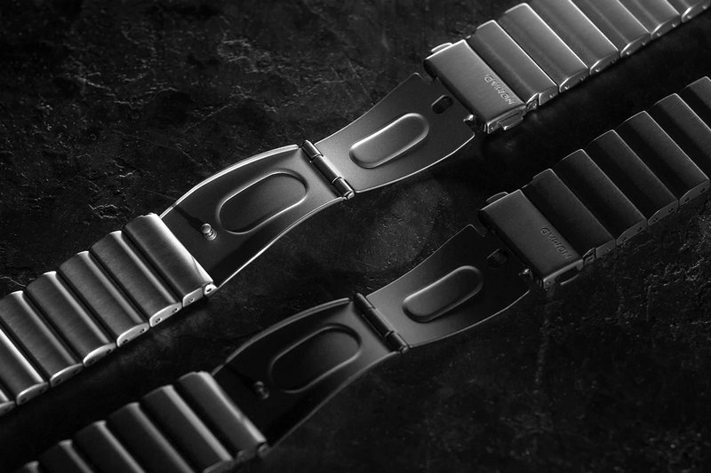 Браслет Nomad Titanium Band для Apple Watch 42/44 мм Чёрный NM1A44B000 - фото 3